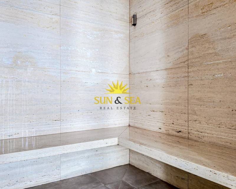 2 makuuhuone Kattohuoneisto myytävänä paikassa Villamartin mukana uima-altaan - 338 800 € (Ref: 9716676)