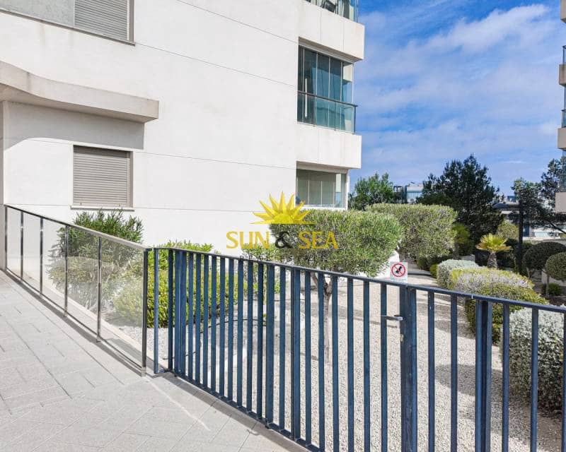 2 makuuhuone Kattohuoneisto myytävänä paikassa Villamartin mukana uima-altaan - 338 800 € (Ref: 9716676)