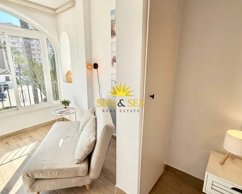 1 quarto Apartamento para arrendar em La Manga del Mar Menor com piscina - 750 € (Ref: 9720842)