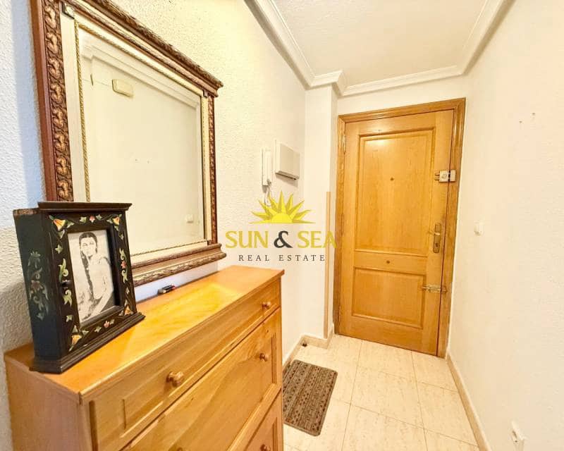 2 chambre Appartement à vendre à Torrevieja - 130 000 € (Ref: 9725140)