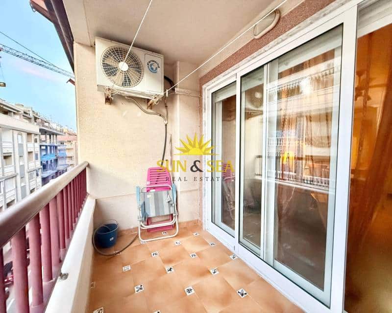 2 chambre Appartement à vendre à Torrevieja - 130 000 € (Ref: 9725140)