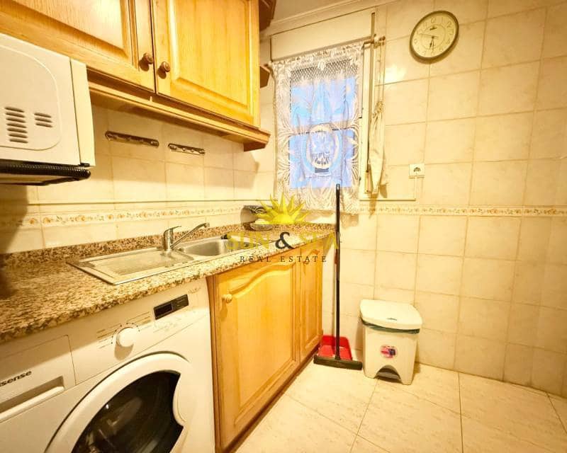 2 chambre Appartement à vendre à Torrevieja - 130 000 € (Ref: 9725140)