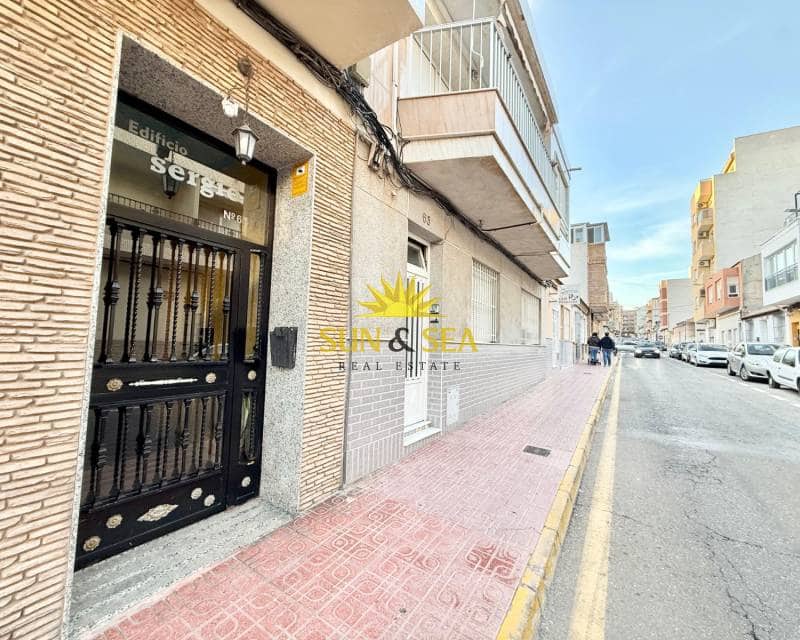 2 chambre Appartement à vendre à Torrevieja - 130 000 € (Ref: 9725140)