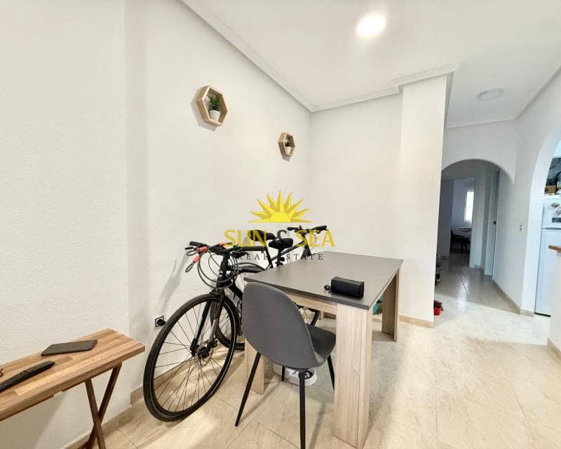 2 camera da letto Appartamento da affittare in Torrevieja con piscina - 800 € (Rif: 9730696)