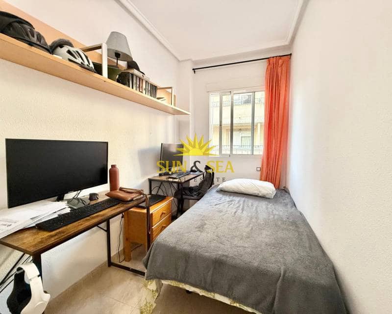 2 camera da letto Appartamento da affittare in Torrevieja con piscina - 800 € (Rif: 9730696)
