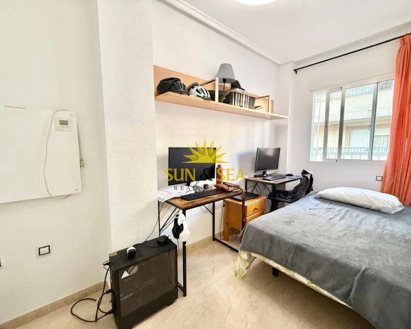 2 camera da letto Appartamento da affittare in Torrevieja con piscina - 800 € (Rif: 9730696)