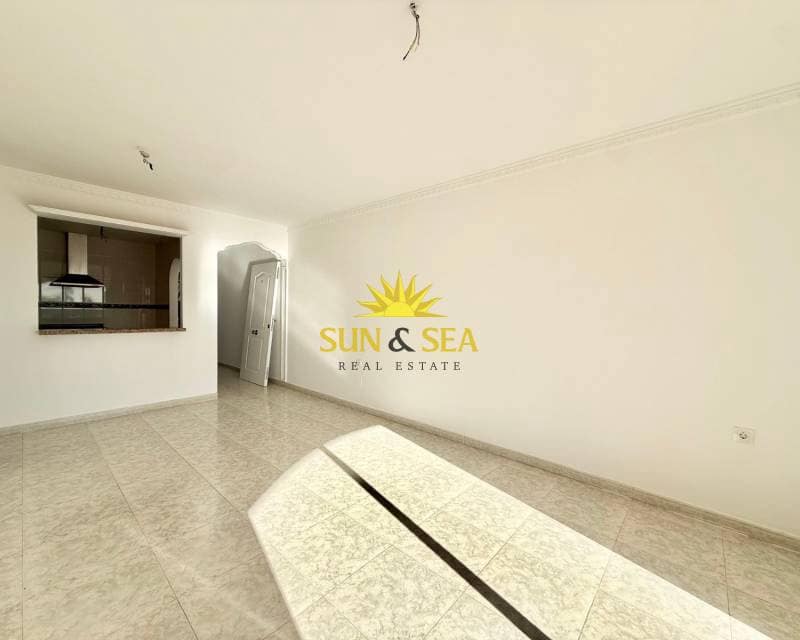 2 bedroom Apartment for rent in Algorfa - € 800 (Ref: 9736160)