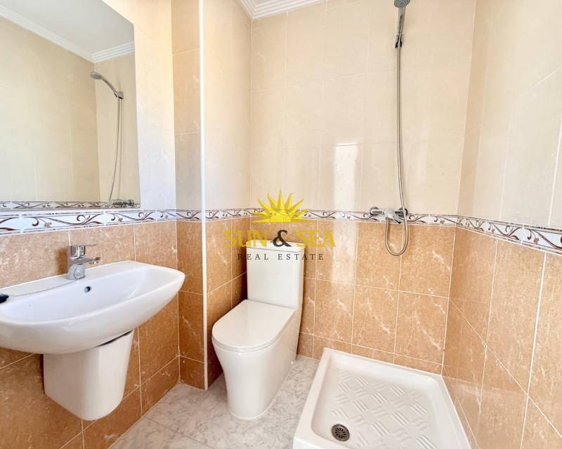 2 bedroom Apartment for rent in Algorfa - € 800 (Ref: 9736160)