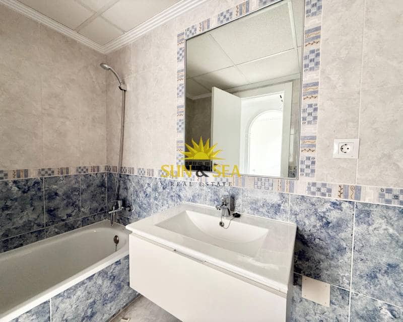 2 bedroom Apartment for rent in Algorfa - € 800 (Ref: 9736160)