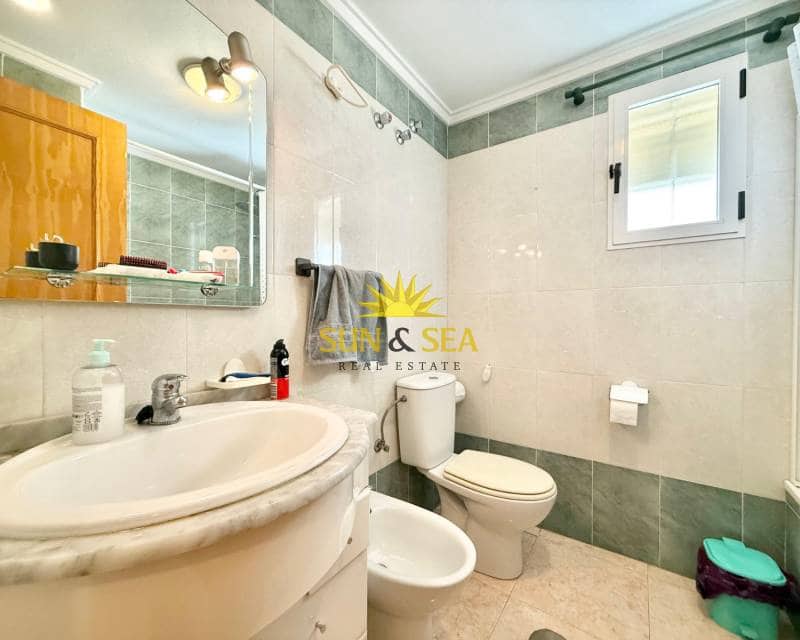 2 bedroom Apartment for rent in Torrevieja with pool - € 800 (Ref: 9736161)