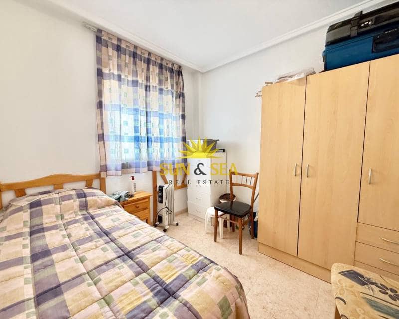 2 bedroom Apartment for rent in Torrevieja with pool - € 800 (Ref: 9736161)