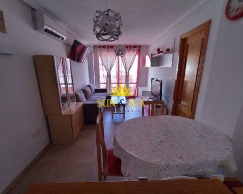 2 sovrum Lägenhet att hyra i Torrevieja - 750 € (Ref: 9747217)