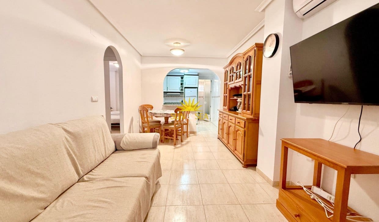 2 bedroom Apartment for rent in Guardamar del Segura with pool - € 800 (Ref: 9753753)