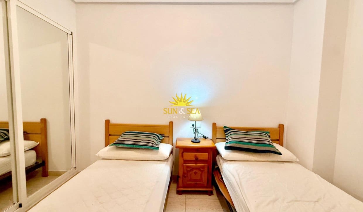2 bedroom Apartment for rent in Guardamar del Segura with pool - € 800 (Ref: 9753753)