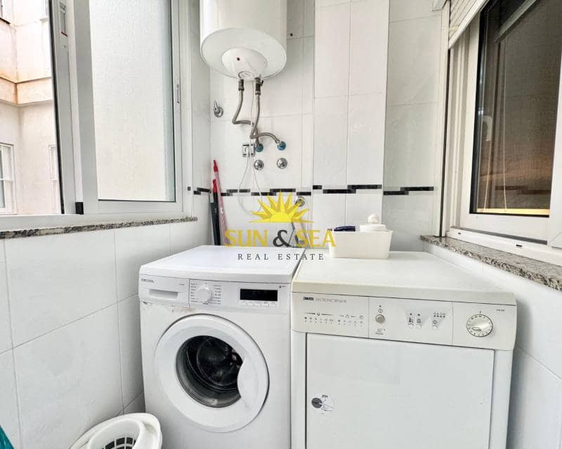 2 bedroom Apartment for rent in Torrevieja with garage - € 900 (Ref: 9753754)