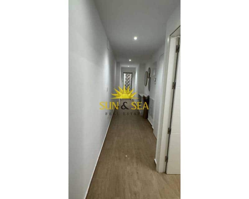 2 sypialnia Apartament do wynajęcia w Torrevieja z basenem - 1 300 € (Ref: 9756727)