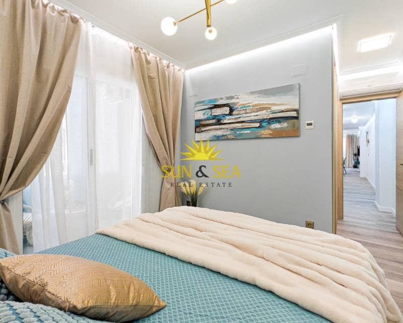 2 soverom Leilighet til salgs i Torrevieja - € 168 800 (Ref: 9757795)