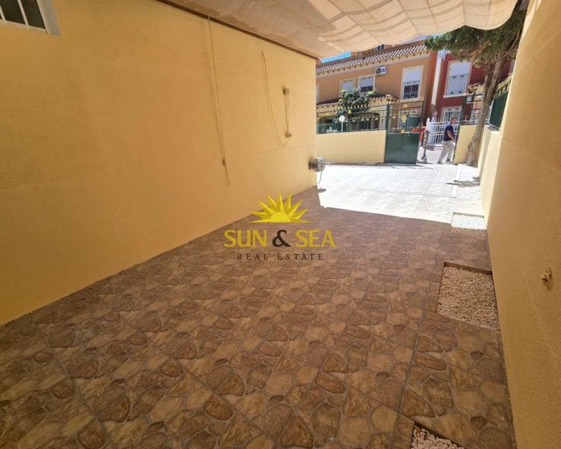 3 camera da letto Casa in vendita in Torrevieja con piscina - 194.900 € (Rif: 9758154)