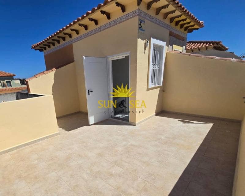 3 camera da letto Casa in vendita in Torrevieja con piscina - 194.900 € (Rif: 9758154)