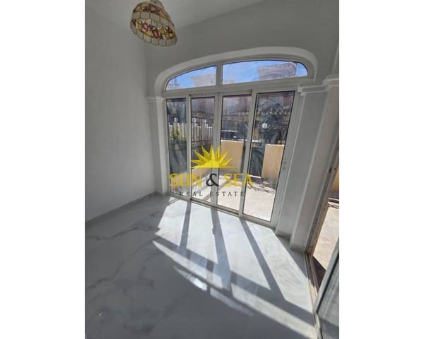 3 camera da letto Casa in vendita in El Chaparral - La Siesta - La Torreta, Torrevieja con piscina - 194.900 € (Rif: 9758154)