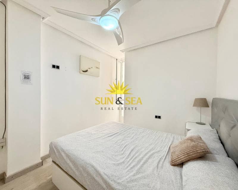 3 chambre Appartement à vendre à Torrevieja - 170 000 € (Ref: 9759423)