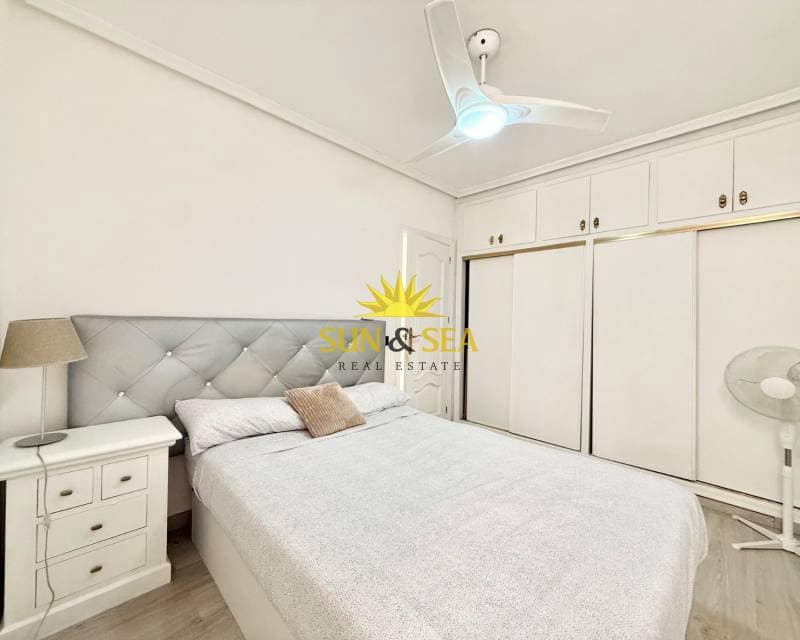 3 chambre Appartement à vendre à Torrevieja - 170 000 € (Ref: 9759423)