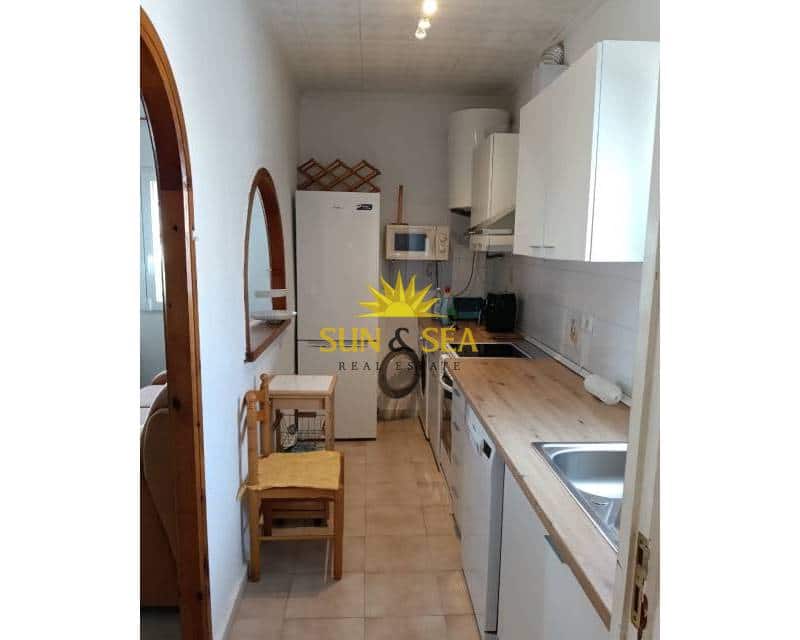 2 soverom Villa til leie i El Chaparral med svømmebasseng - € 1 400 (Ref: 9761570)