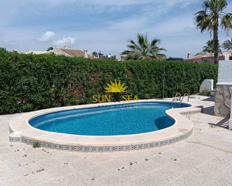 2 soverom Villa til leie i El Chaparral med svømmebasseng - € 1 400 (Ref: 9761570)