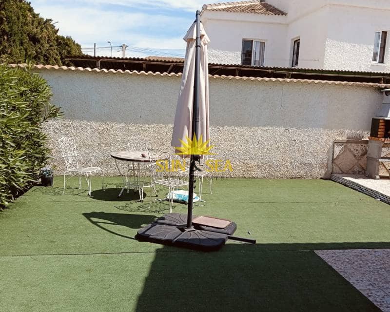 2 soverom Villa til leie i El Chaparral med svømmebasseng - € 1 400 (Ref: 9761570)