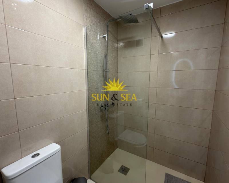 2 bedroom Apartment for rent in Torrevieja - € 950 (Ref: 9770893)