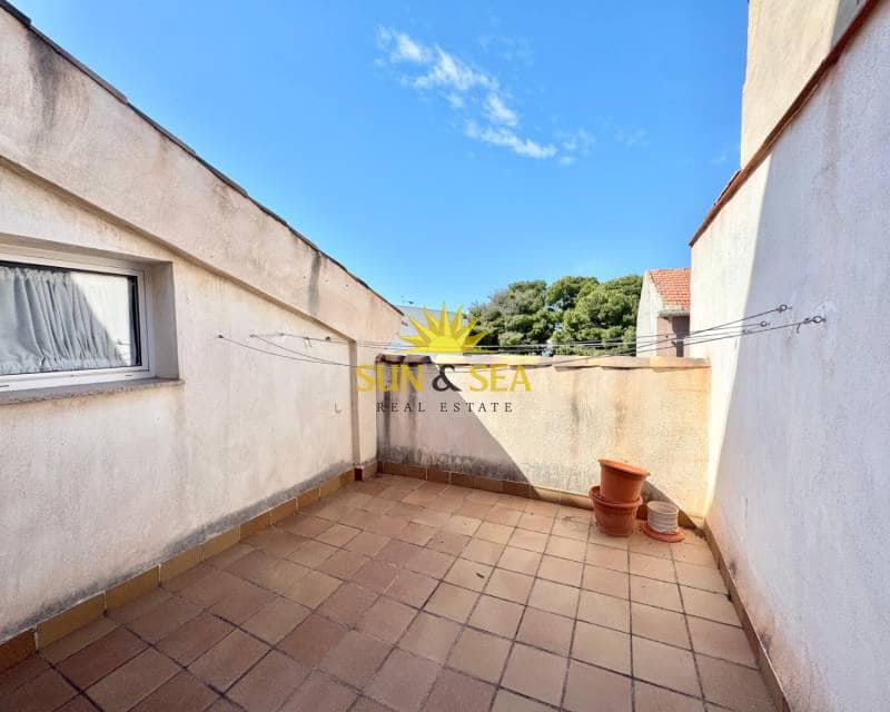 3 soveværelse Lejlighed til leje i Los Alcazares med garage - € 850 (Ref: 9772516)