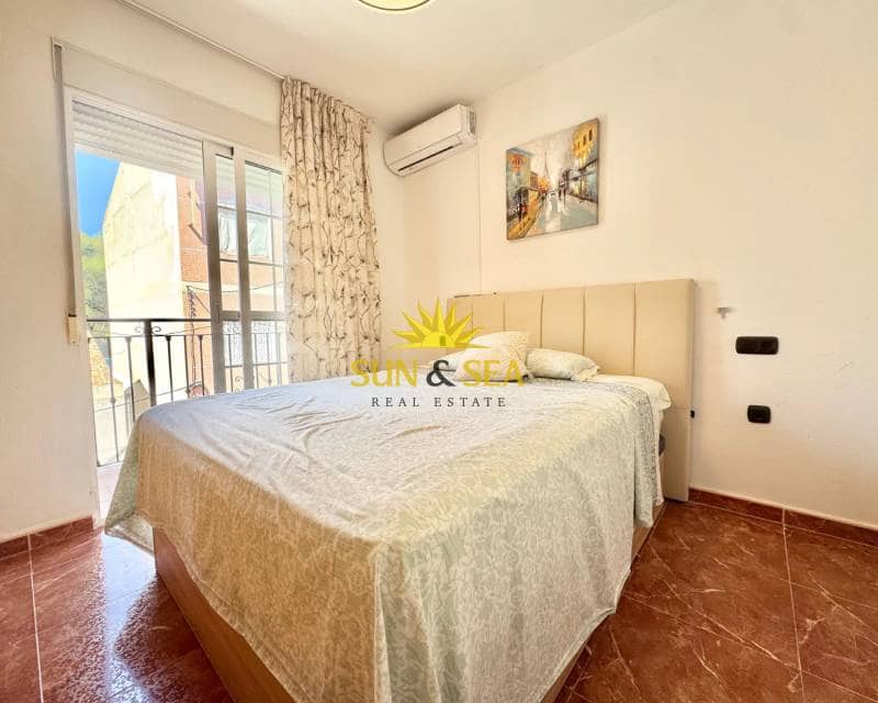 3 soveværelse Lejlighed til leje i Los Alcazares med garage - € 850 (Ref: 9772516)