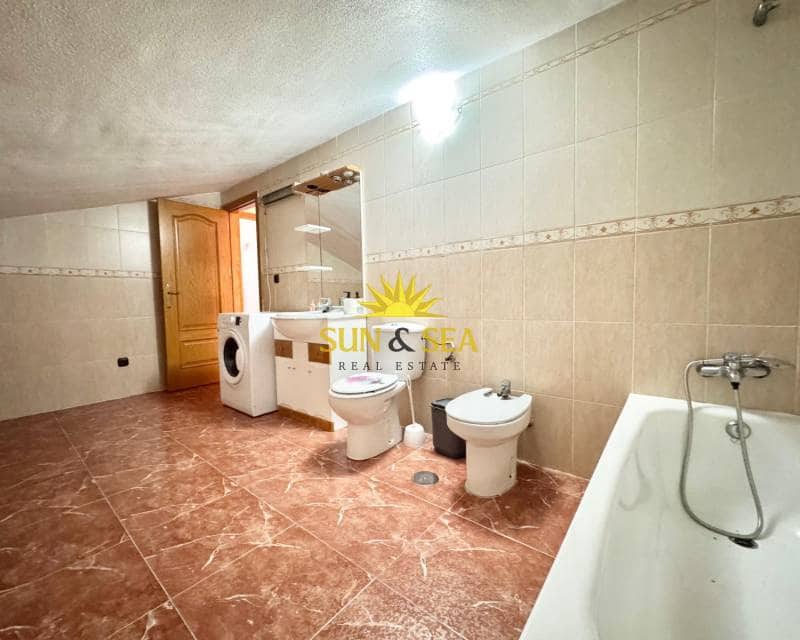 3 soveværelse Lejlighed til leje i Los Alcazares med garage - € 850 (Ref: 9772516)