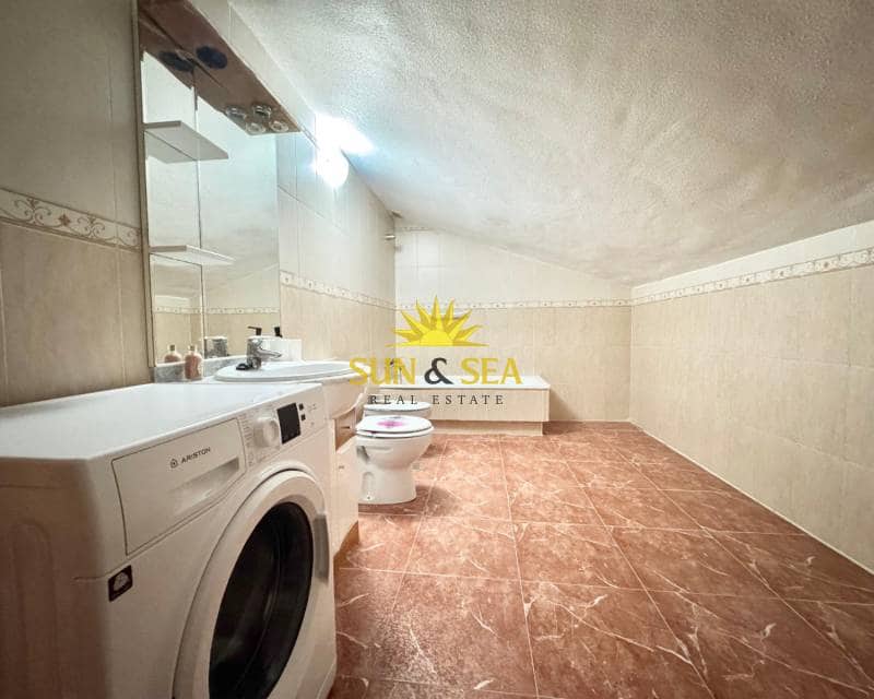 3 soveværelse Lejlighed til leje i Los Alcazares med garage - € 850 (Ref: 9772516)