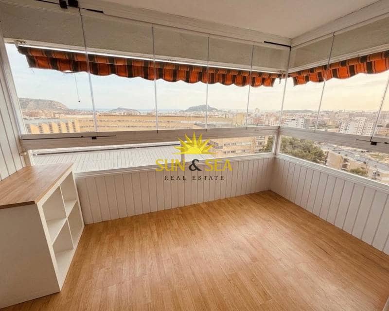 Appartement de 4 chambres à louer à Alicante ville avec piscine garage - 1 500 € (Ref: 9776928)