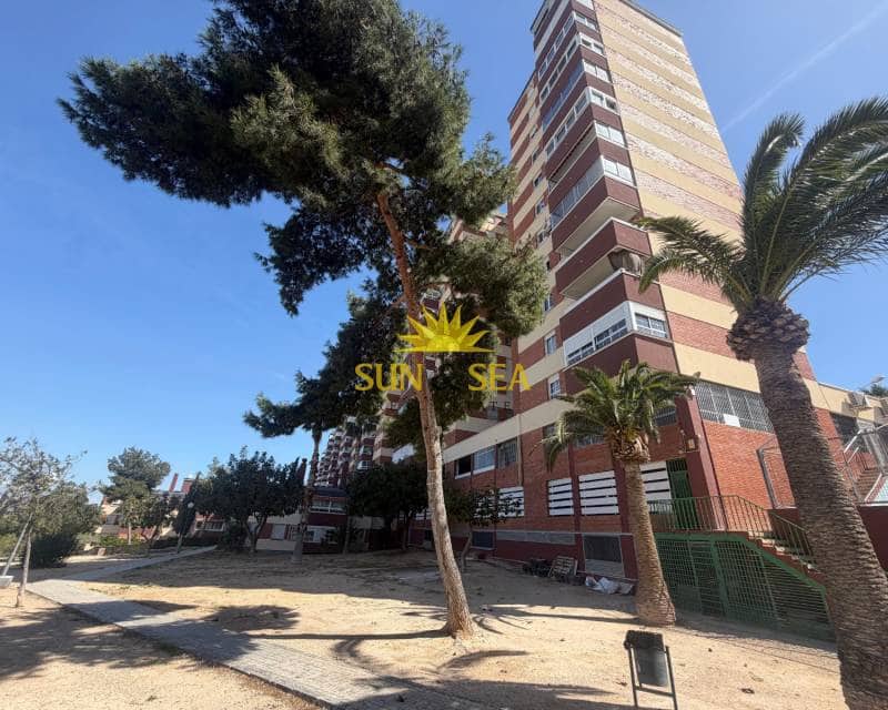 Appartement de 4 chambres à louer à Alicante ville avec piscine garage - 1 500 € (Ref: 9776928)