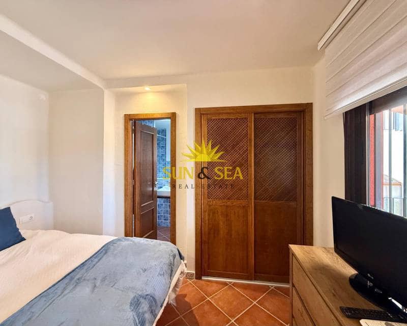 2 sypialnia Willa do wynajęcia w Orihuela Costa z basenem garażem - 1 000 € (Ref: 9778442)