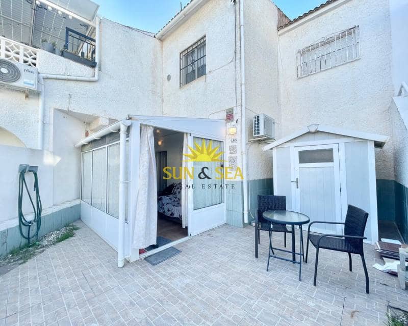2 soveværelse Lejlighed til leje i Torrevieja med garage - € 800 (Ref: 9778443)