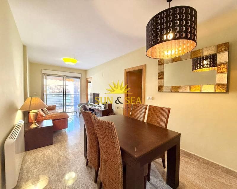 3 makuuhuone Huoneisto vuokrattavana paikassa Torrevieja mukana 
autotalli - 1 350 € (Ref: 9782141)