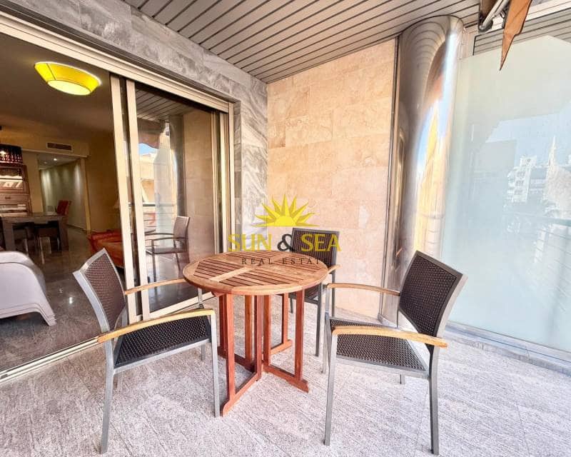 3 makuuhuone Huoneisto vuokrattavana paikassa Torrevieja mukana 
autotalli - 1 350 € (Ref: 9782141)