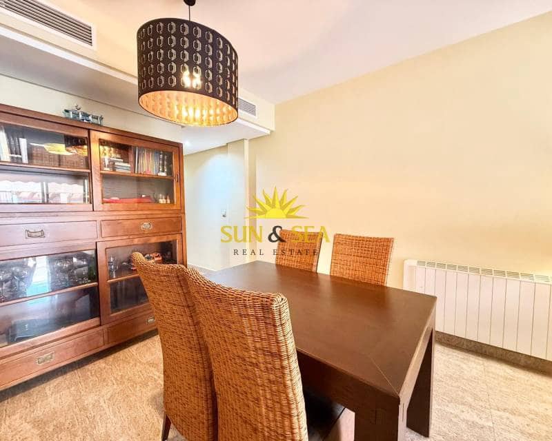 3 makuuhuone Huoneisto vuokrattavana paikassa Torrevieja mukana 
autotalli - 1 350 € (Ref: 9782141)