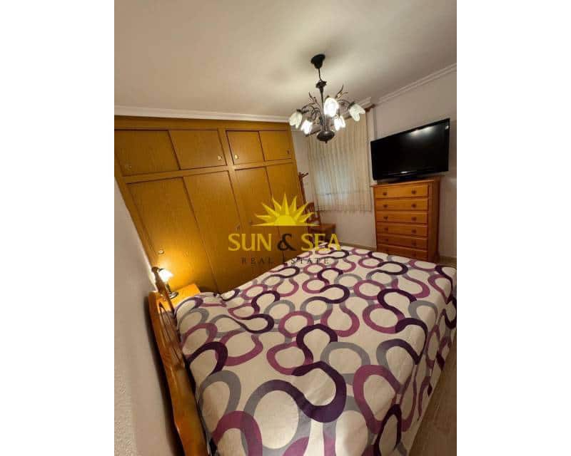 3 makuuhuone Huoneisto vuokrattavana paikassa Torrevieja mukana 
autotalli - 1 000 € (Ref: 9782142)