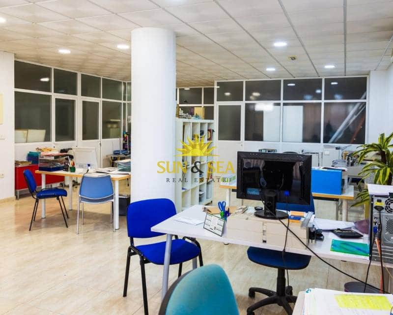 Commercial for sale in San Pedro del Pinatar - € 144,200 (Ref: 9782304)