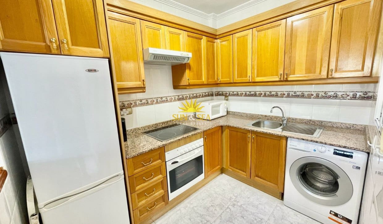 2 bedroom Townhouse for holiday rental in Orihuela Costa with pool garage - € 1,300 (Ref: 9787730)