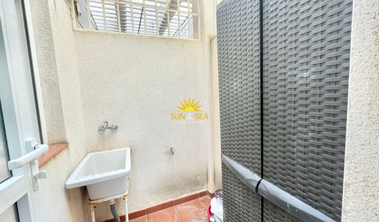 2 bedroom Townhouse for holiday rental in Orihuela Costa with pool garage - € 1,300 (Ref: 9787730)
