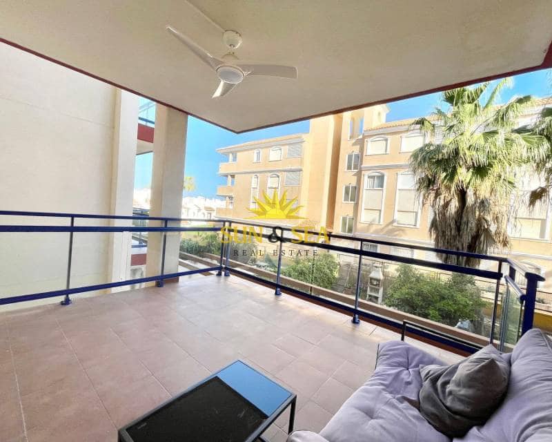 2 quarto Apartamento para arrendar em Orihuela Costa com piscina - 900 € (Ref: 9787953)