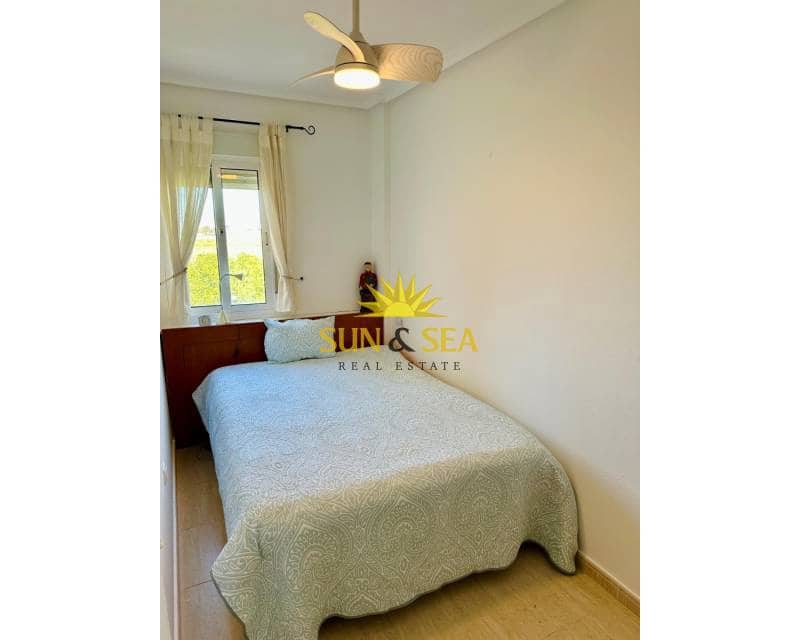 3 quarto Apartamento para arrendar em Daya Nueva com piscina - 950 € (Ref: 9787954)