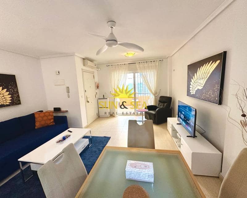 3 quarto Apartamento para arrendar em Daya Nueva com piscina - 950 € (Ref: 9787954)