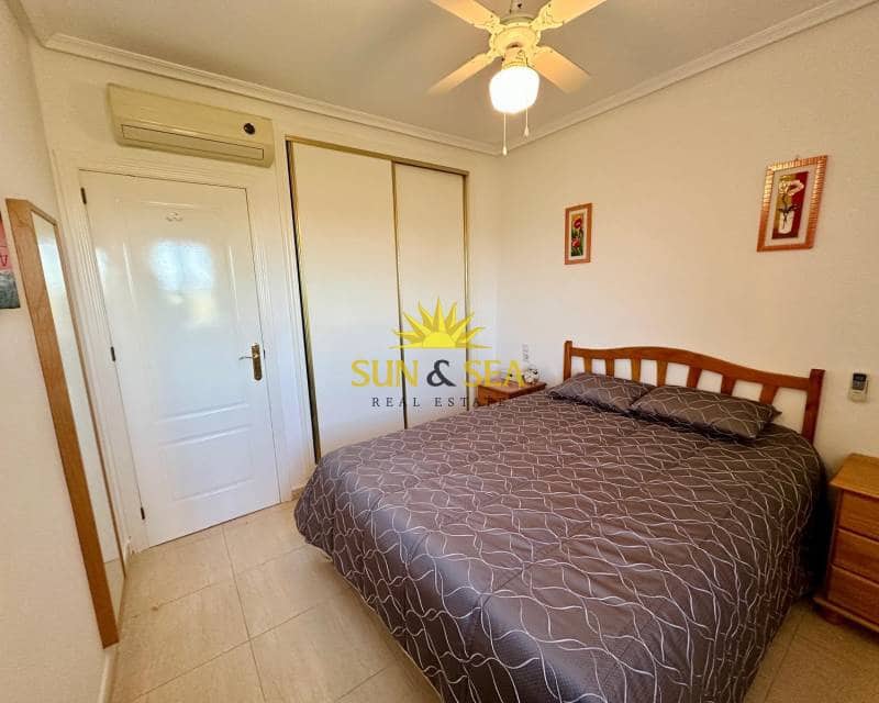3 quarto Apartamento para arrendar em Daya Nueva com piscina - 950 € (Ref: 9787954)