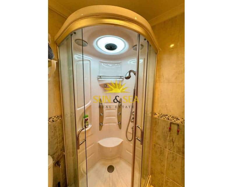 3 quarto Apartamento para arrendar em Daya Nueva com piscina - 950 € (Ref: 9787954)